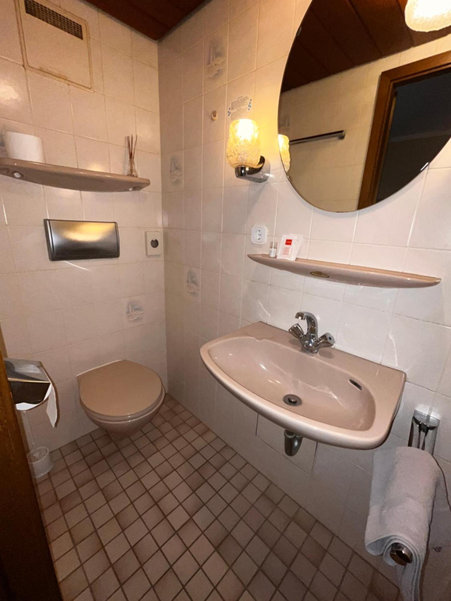 Hotel Zur Post Limburg Bad Camberg Hunfelden Exterior foto
